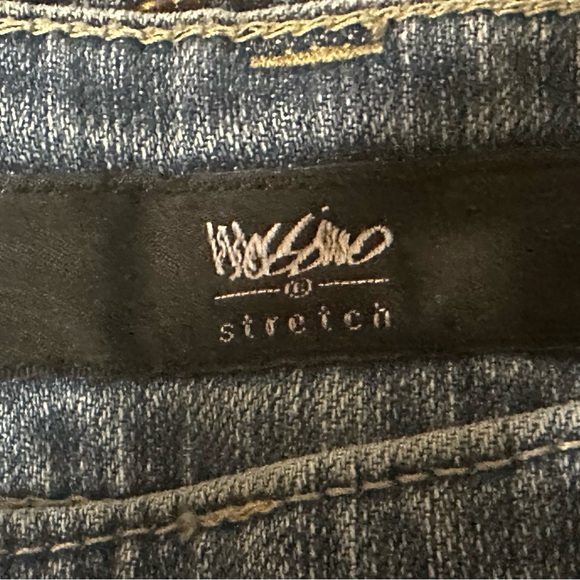 Jean shorts - Picture 3 of 4